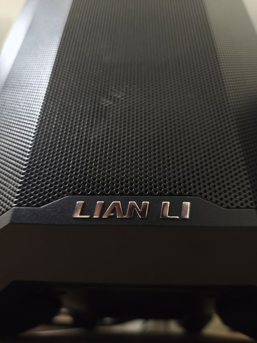 Torre Gamer AM5 com monitor MSI 27 IPS