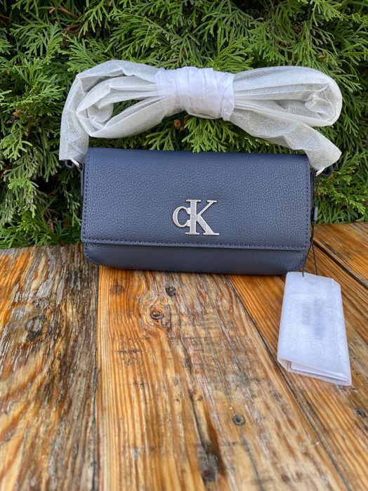 Новая сумка calvin klein (ck Minimal Monogram Crossbody Bag) с Америки