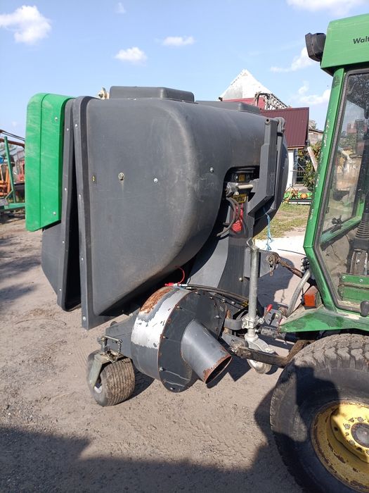 Odkurzaż komunalny z kosiskiem