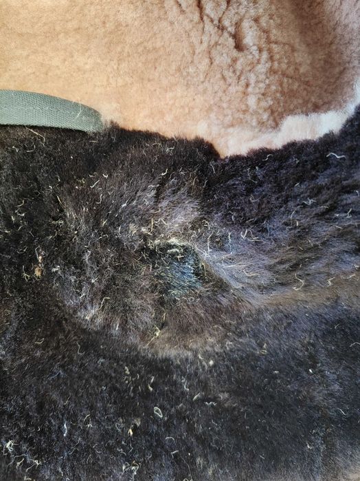 Продам зимову куртку на натуральному хутрі (овчина) р. 52