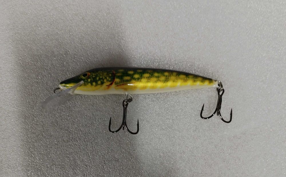 Wobler Kenart Pike 12cm 17g pływający szczupak