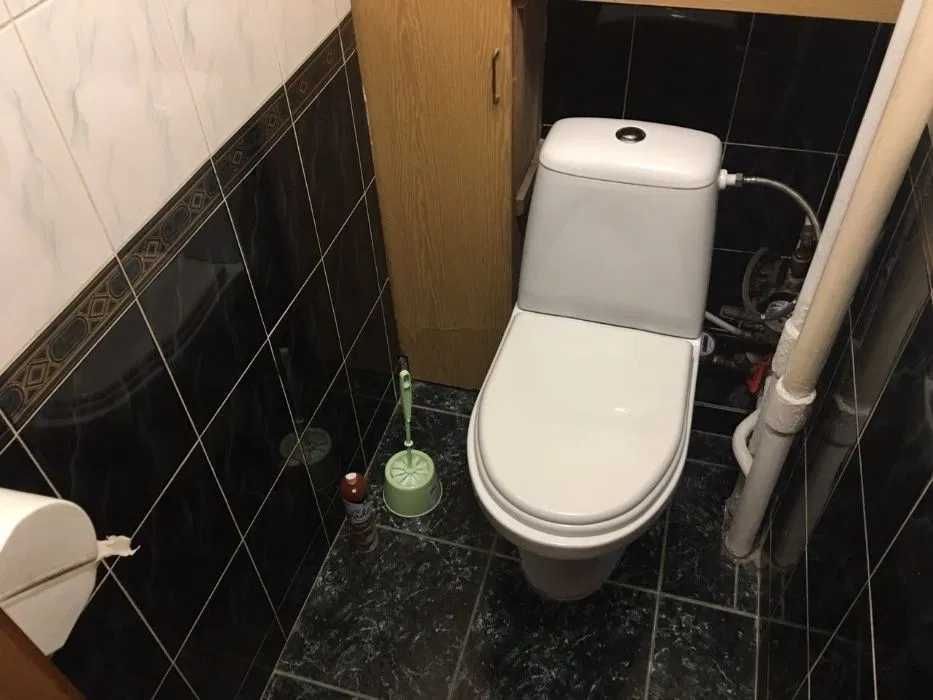 Сдам поселение в комнату! Метро КПИ Лукьяновская Киев Хозяйка Дешево