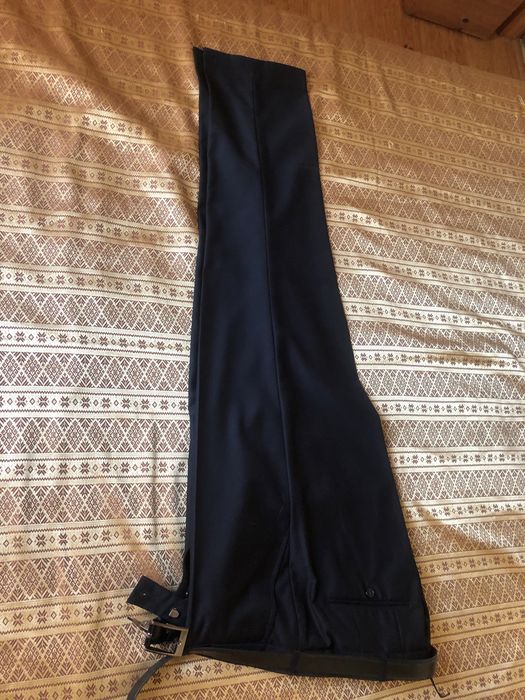 Czarny meski garnitur (spodnie i marynarka) sprzedam