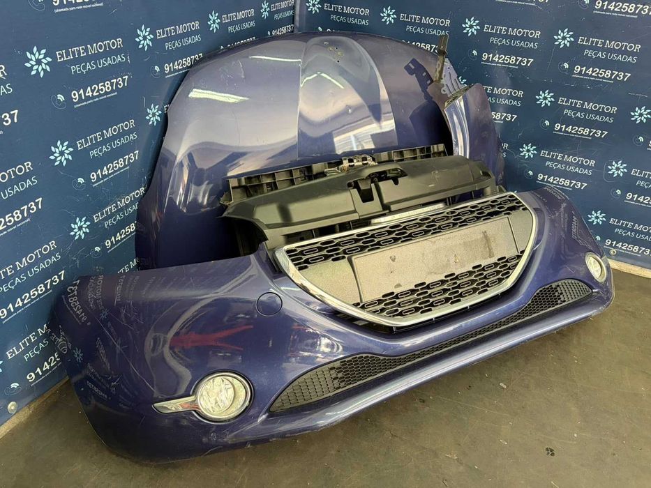 Frente completa usada PEUGEOT 208 parachoques capot oticas guardalamas radiador