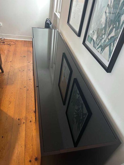 Conjunto Sala de Jantar Completo – Mesa Extensível + 6 Cadeiras + Aparador Wengué