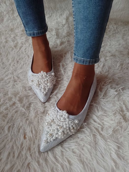 (43/44) Bogato zdobione perłami baleriny koronkowe z Londynu, NOWE