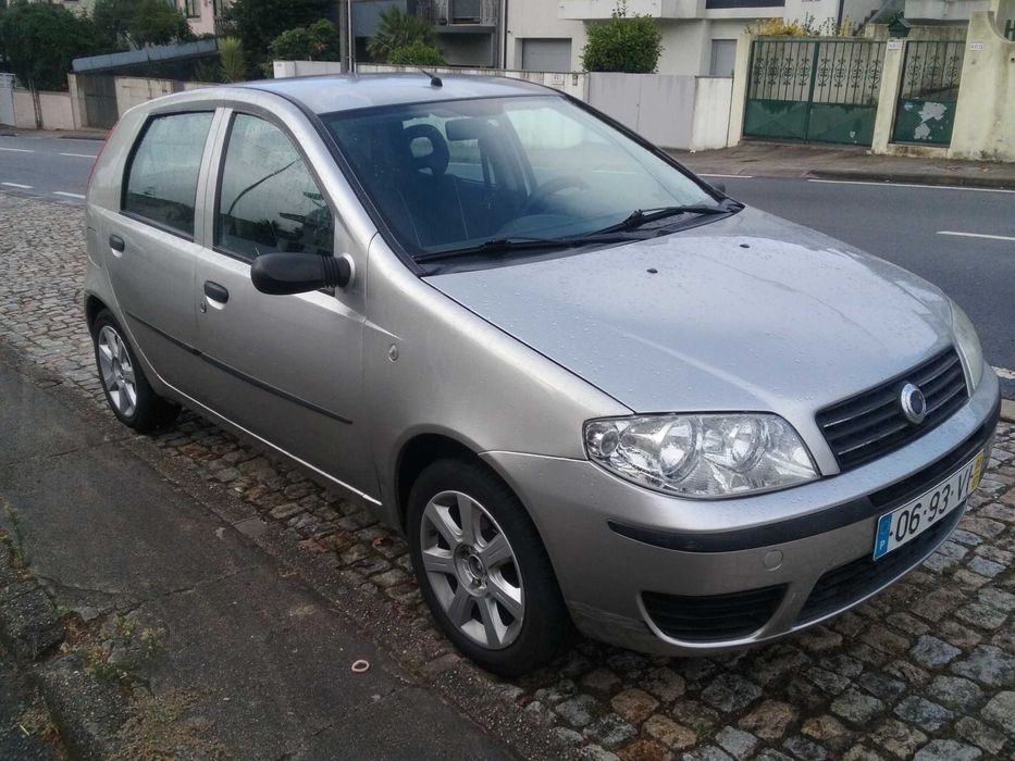 Vende-se FIAT Punto II 1.2 60 - 07/2003