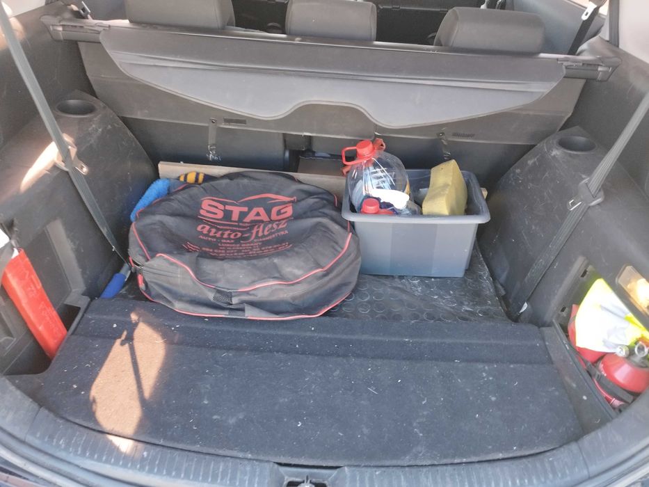 Mazda 5 benzyna LPG 1,8 2005 rok 294000 tys
