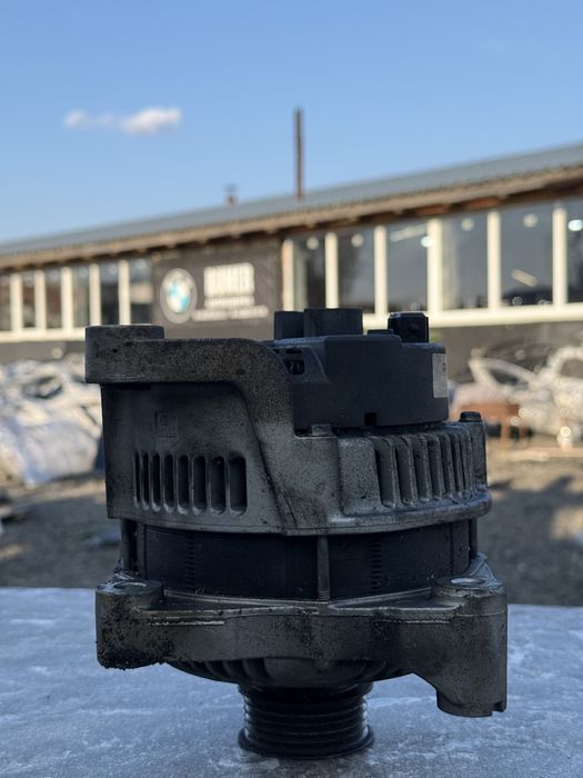 Генератор на БМВ Е39 М47 М57 2.5,3.0 Дизель Valeo  на 150 Ампер