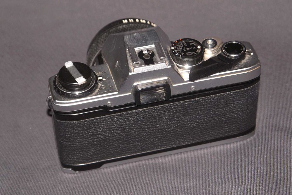 Olympus OM-10 + Zuiko 50 f/1.8 + Tamron 28 f/2.5