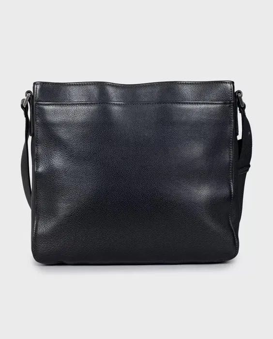 Сумка Prada мужская оригинал.