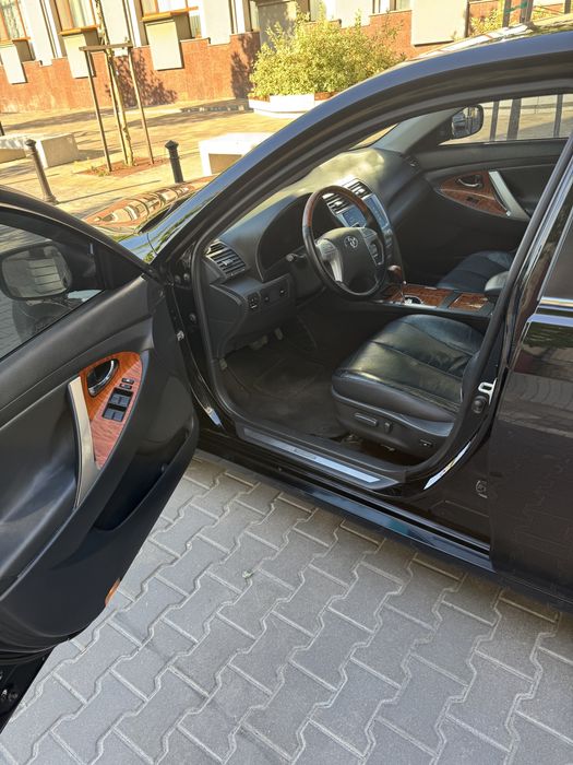 Продам Toyota Camri 40