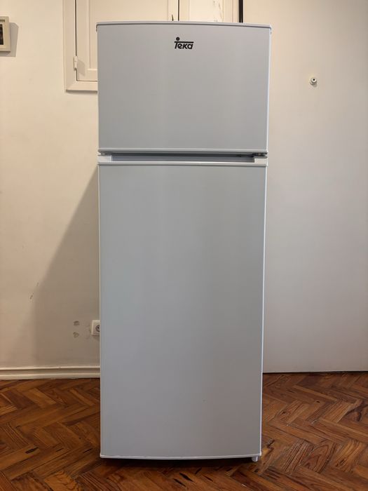 Frigorífico com Congelador Branco