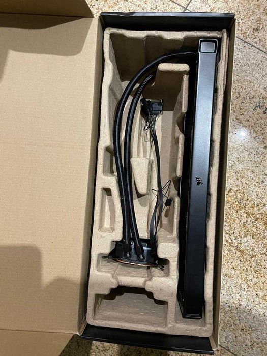 Corsair iCUE H150i RGB PRO XT