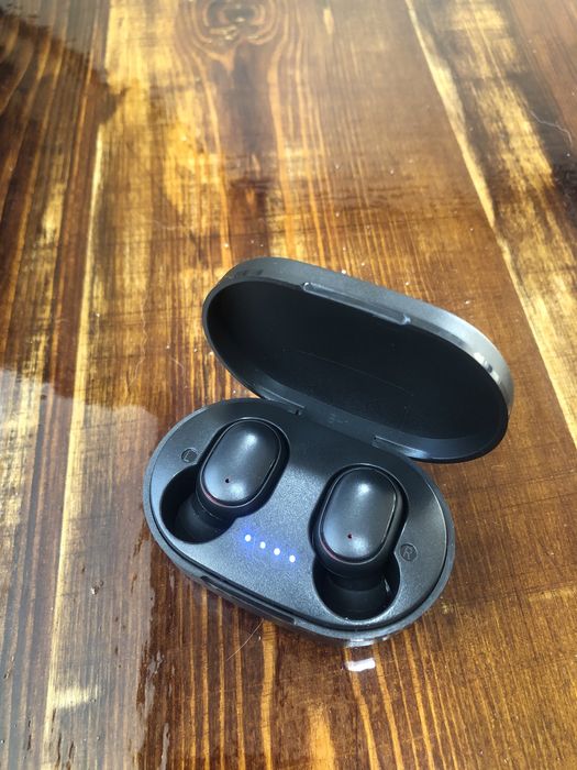Продам нові блютуз навушники TWS