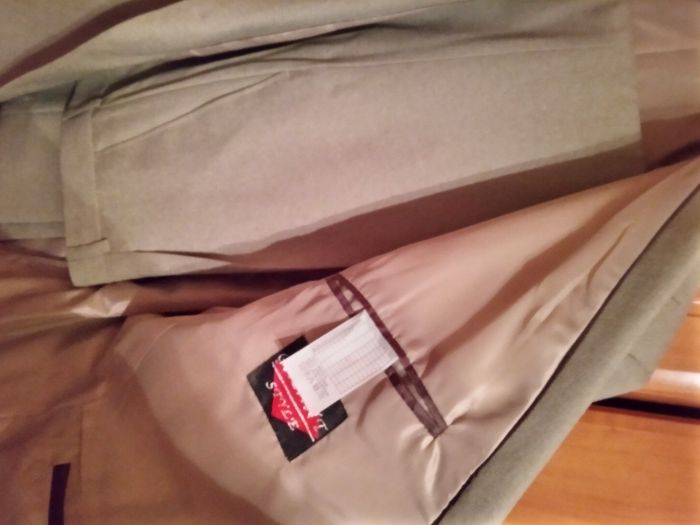 Костюм чоловічий оливковий. Новий! р.56/182.