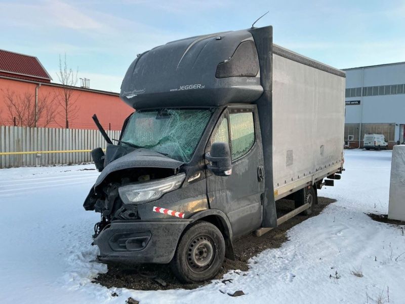 Dzwi lewe kompletne Iveco Dai7ly 2024