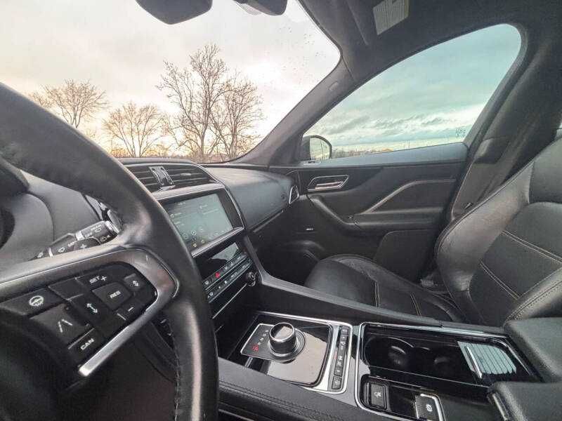 2019 Jaguar F-PACE