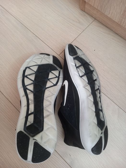 Кросівки Nike. 39 розмір
