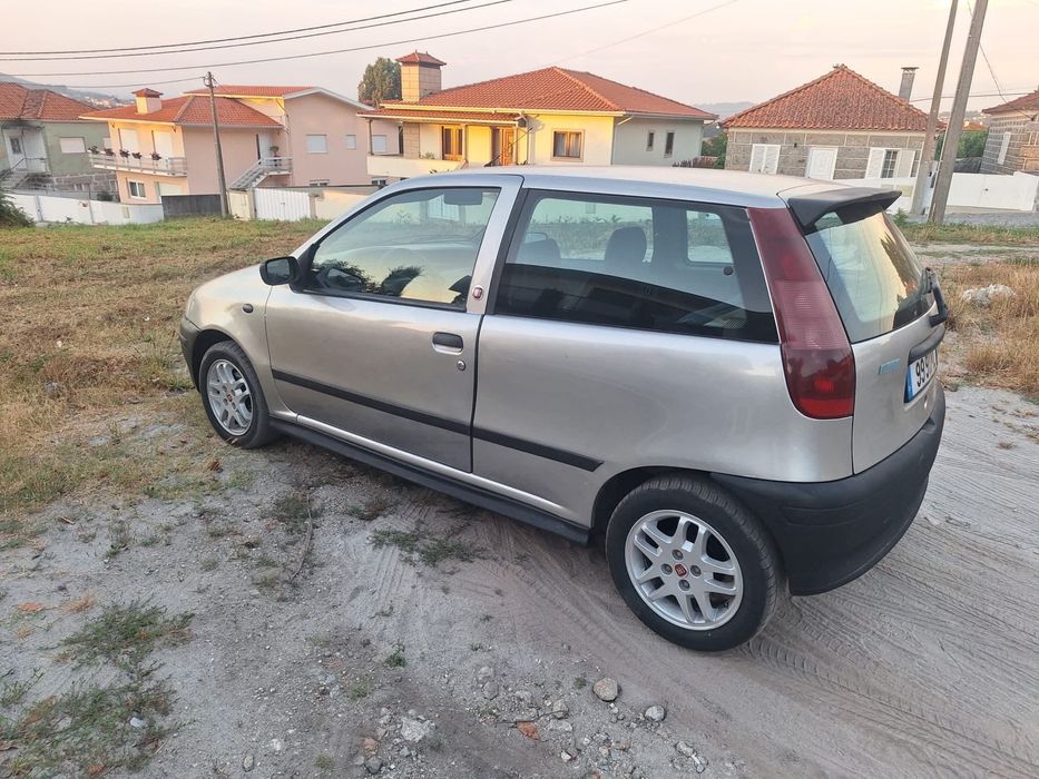 Carro Fiat punto foto 3