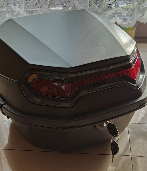 Kufer motocyklowy, kufer na skuter