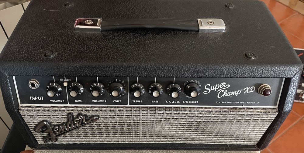 Amplificador Fender Super Champ XD / Válvulas / 15w (head)