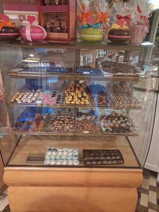 Vitrine de bombons com frio