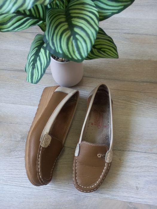 Buty damskie  snickersy trzewiki GNC  EUR 35, 36 loafersy