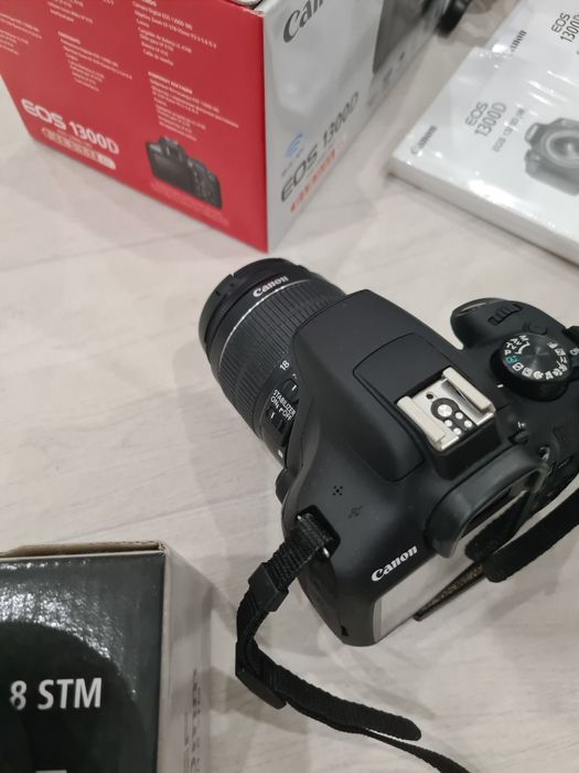 Canon  EOS 1300D + 2 lentes