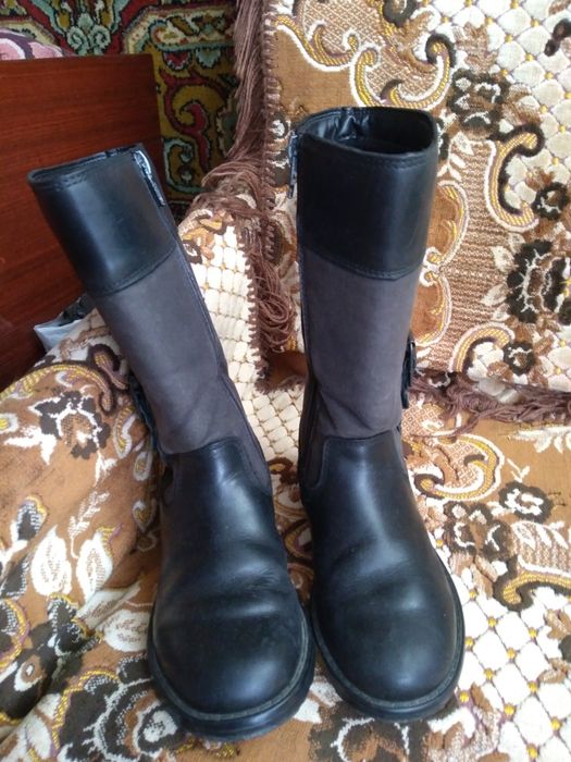 Дитячі чобітки для дівчинки