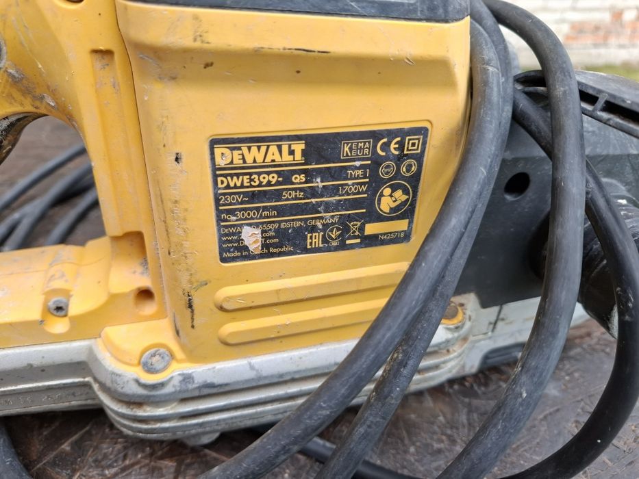 Piła aligator Dewalt DWE 399