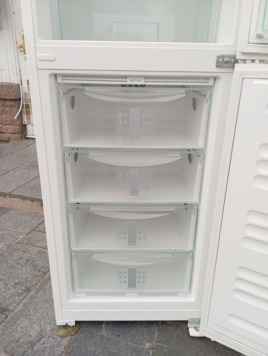 Холодильник Liebherr No-Frost 2 метра из Германии Гарантия 6 месяцев