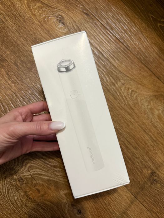 Medicube AGE-R Booster Pro Mini