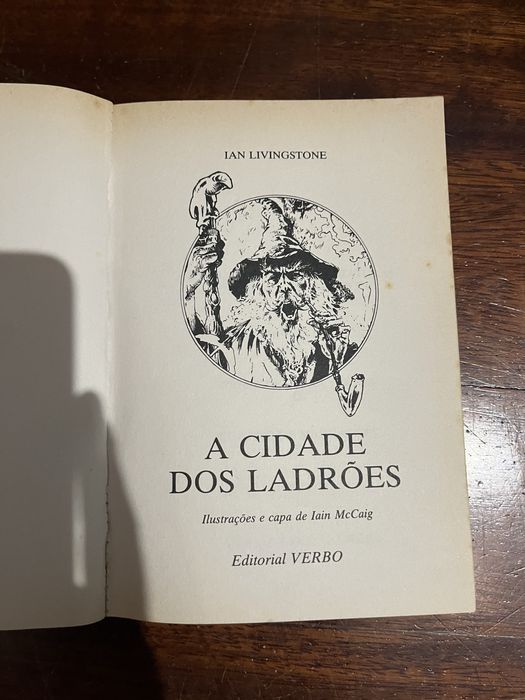 Livro/ jogo clássico- Aventuras Fantásticas