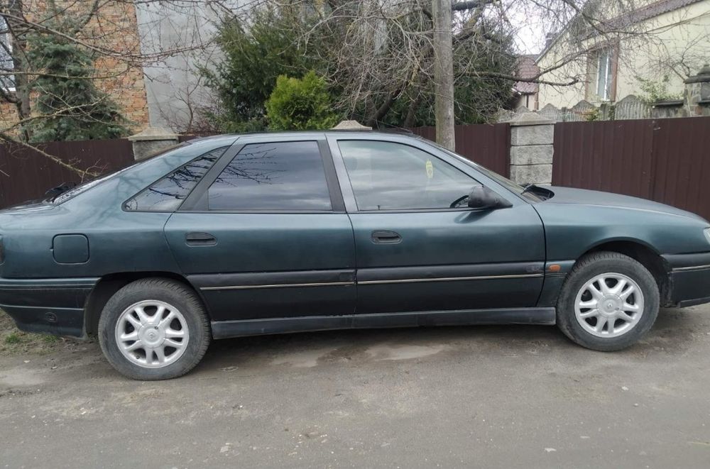 Продам Renault Safrane 2.0 газ/ бензин. Мотор від Вольво 2.0, кпп також.