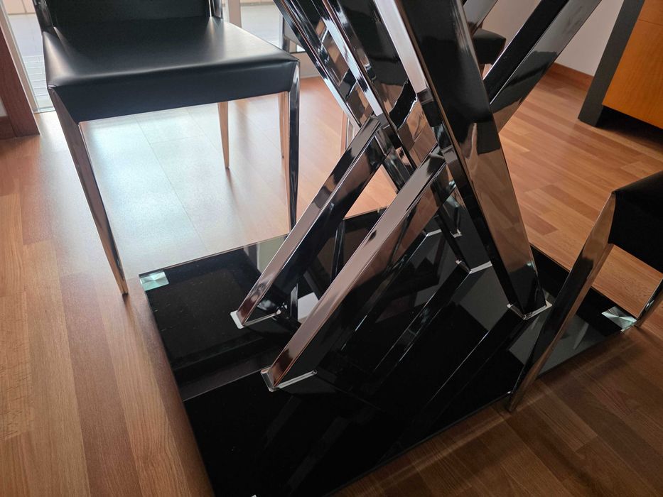 Vendo mesa de sala de jantar