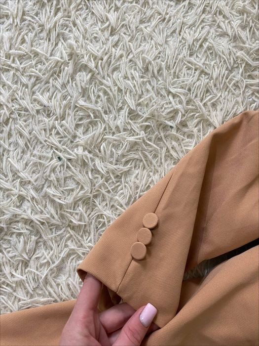 Сукняпіджакбежева