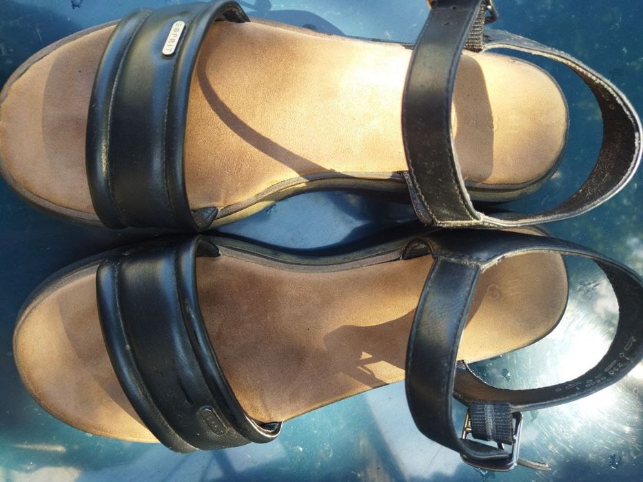 Босоніжки. Розмір 39, 25,5 сантиметрів