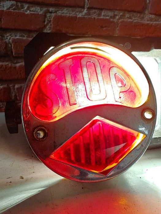 Stop muito antigo carro ( automobilia )