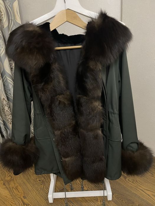 Парка зимняя, с натуральным мехом ( песец)