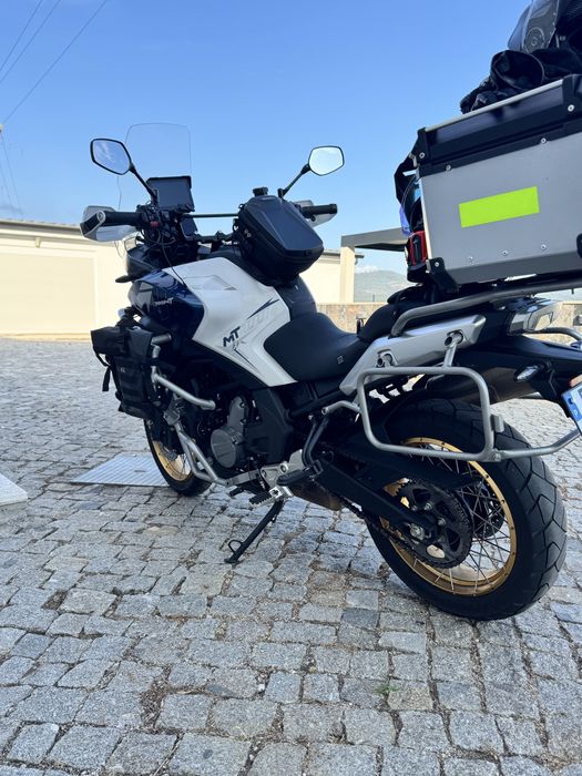 CFMoto 700MT ADV 2025