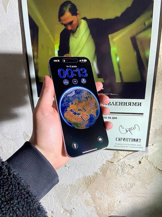 Продам Iphone 16 pro