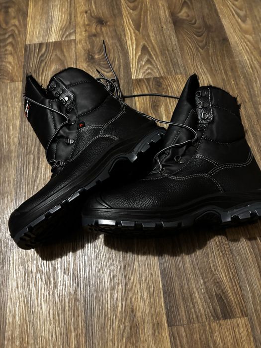 Черевики, берці робочі. Нові , на хутрі . Розмір 44