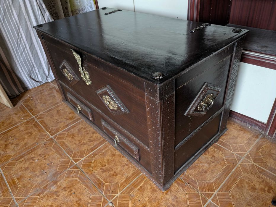 armários móvel  + arca +  aparador+ 4 mezinhas +