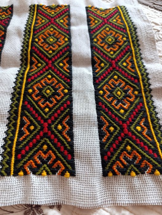 Дитячі вставки низинка