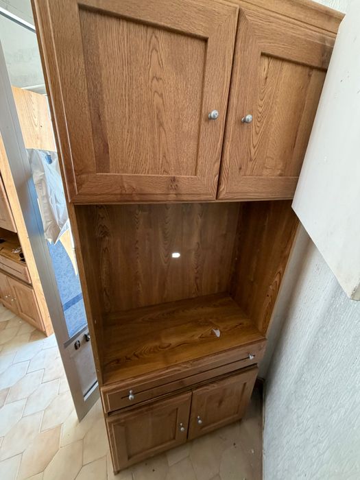 Ofereço três moveis