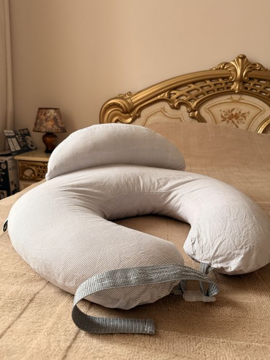 Подушка для годування