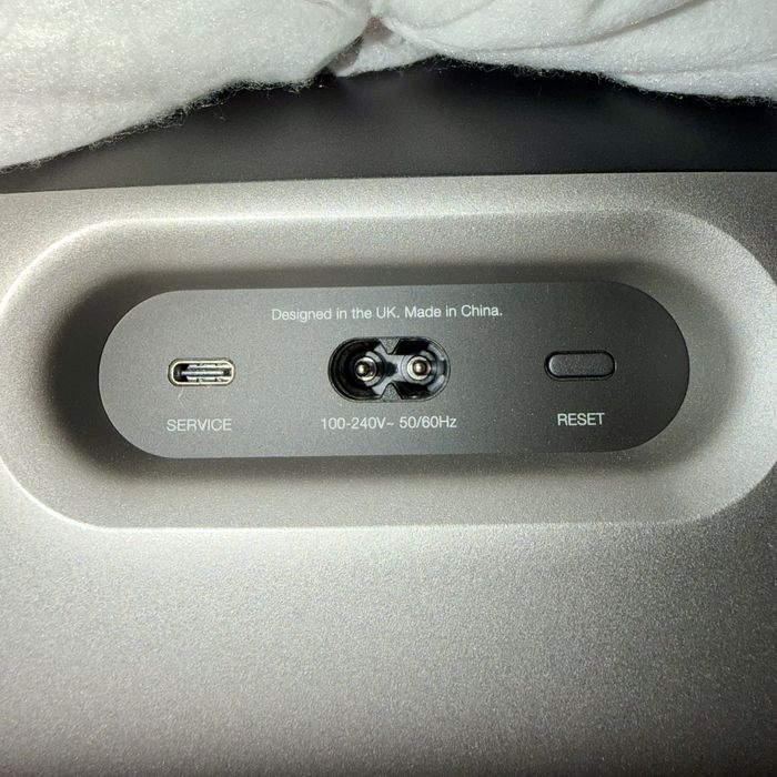 Bowers & Wilkins Zeppelin Wireless