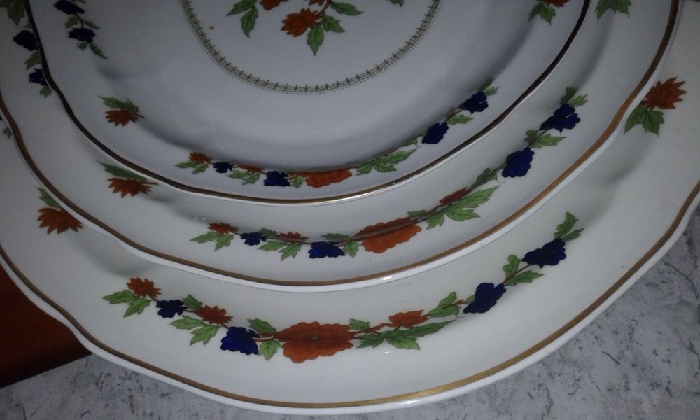 Complete Coimbra Dinner Service427751987689574403