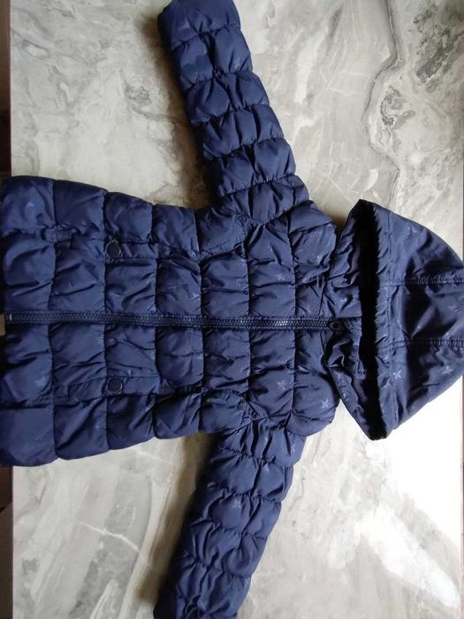 Куртка на дівчинку